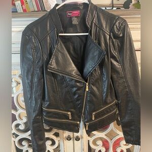 Trendy leather jacket